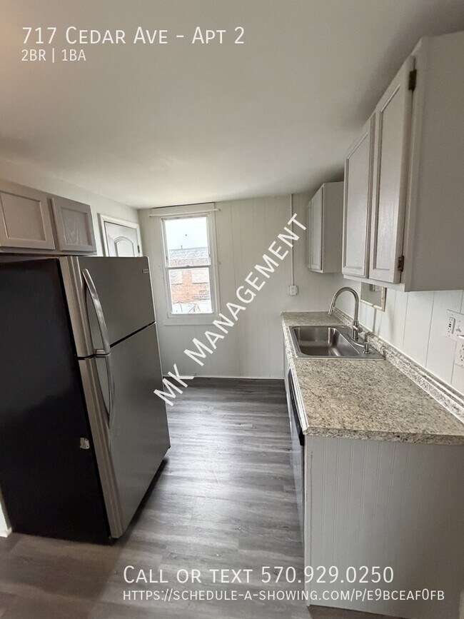 Foto del edificio - 717 Cedar Ave