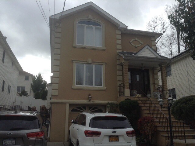 Foto del edificio - 18 Almond St