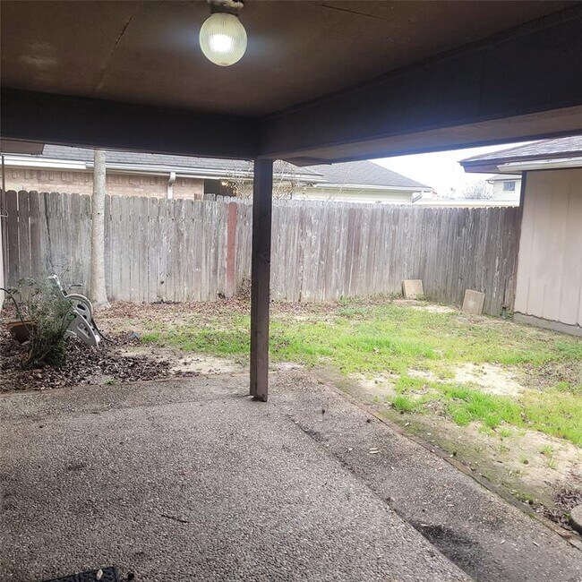 Foto del edificio - 3108 Oakmont Dr