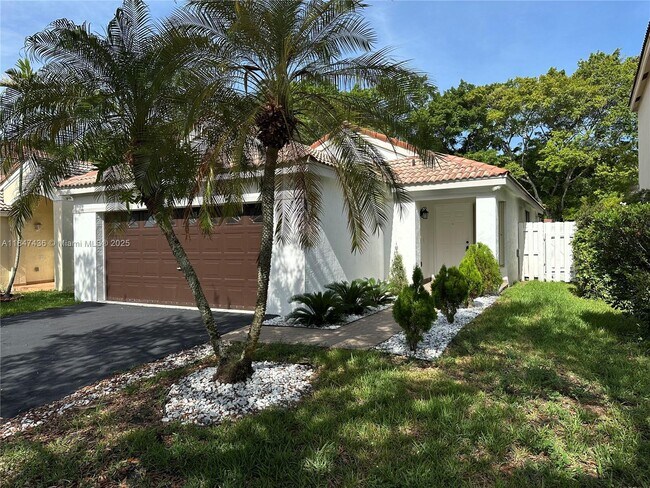 Building Photo - 591 Talavera Rd