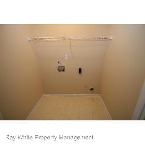 Foto del edificio - 2106 Sugar Creek Close SE