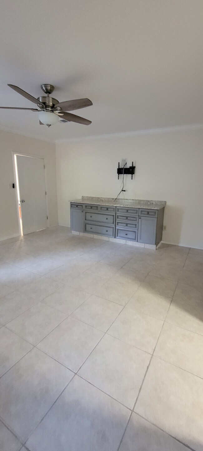 Built in drawer in master. T.v mount installed - 862 Satsuma Rd