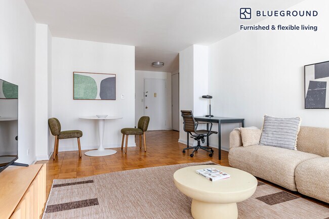 Foto del edificio - 305 East 86th St