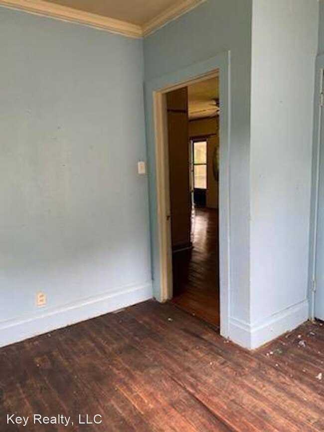 Building Photo - 3 br, 1 bath House - 3016 Asber