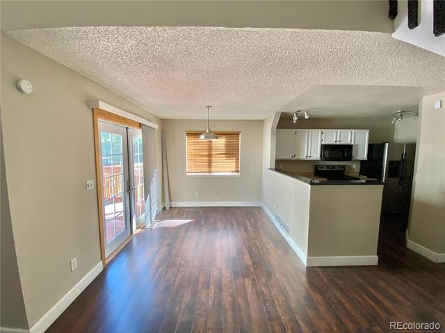 Foto del edificio - 17910 E Cornell Dr