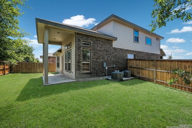 Photo - 11723 Bricewood Heights (Helotes, TX) House