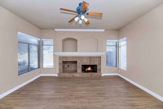 Foto del edificio - 3382 W Harrison St