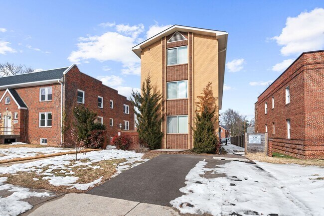 Building Photo - 4102 HVILLE 20