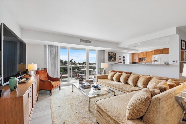 Foto del edificio - 2715 N Ocean Blvd