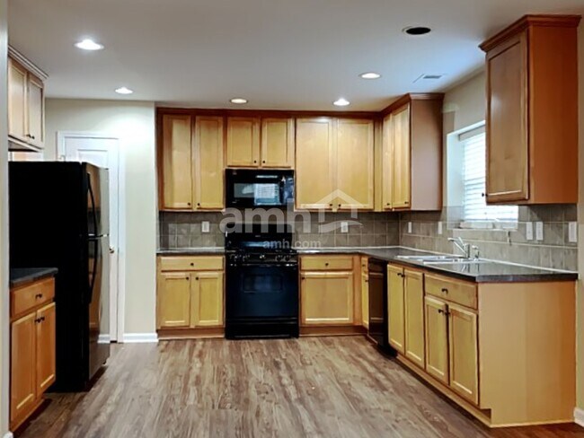 Building Photo - 4362 Walforde Blvd