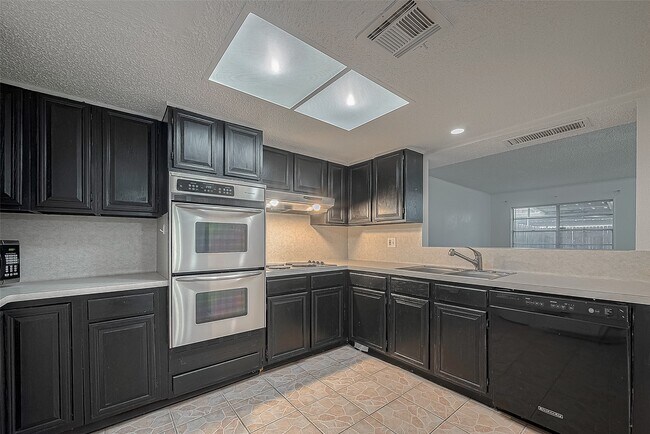 Foto del edificio - 1312 Ward Rd