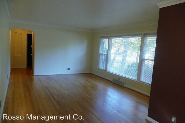 Building Photo - 2 br, 1 bath House - 2711 CROOKS ROAD
