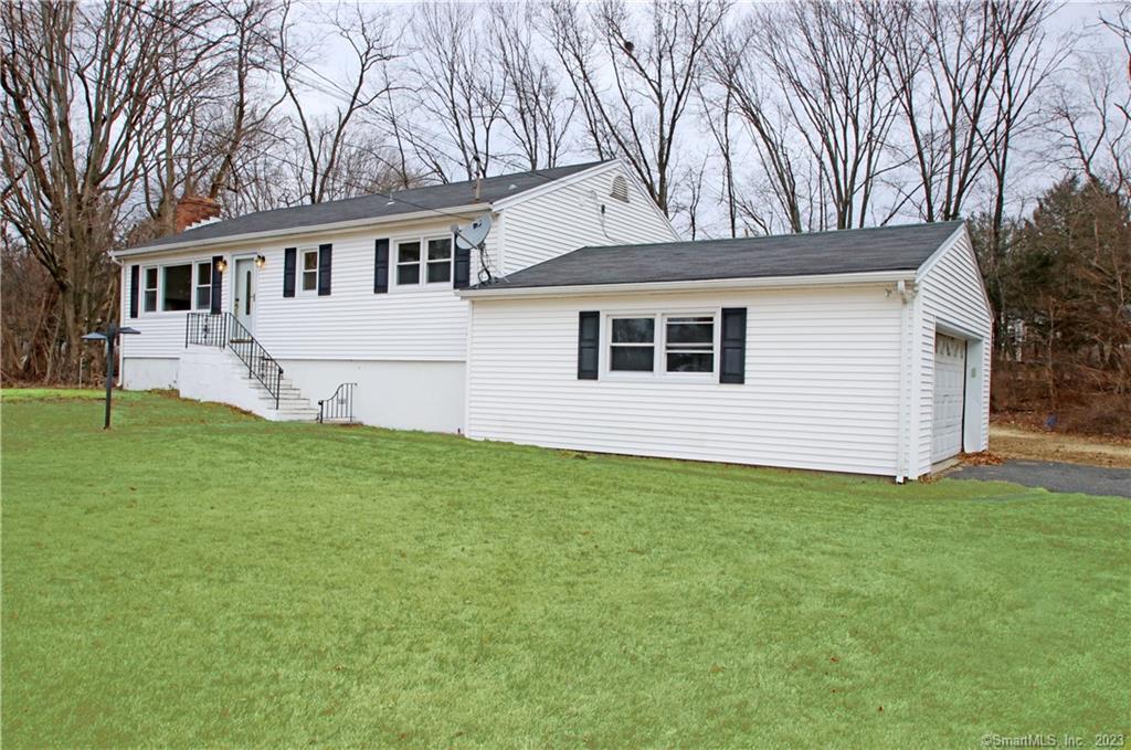 4 Adeline Dr, Danbury, CT 06811 House Rental in Danbury, CT