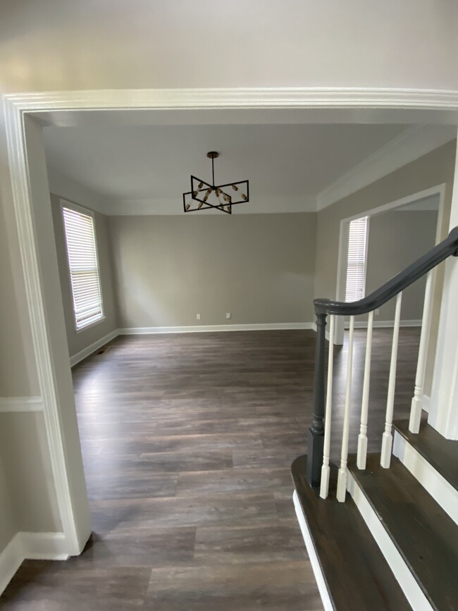 Building Photo - 2410 Devon Leigh Walk
