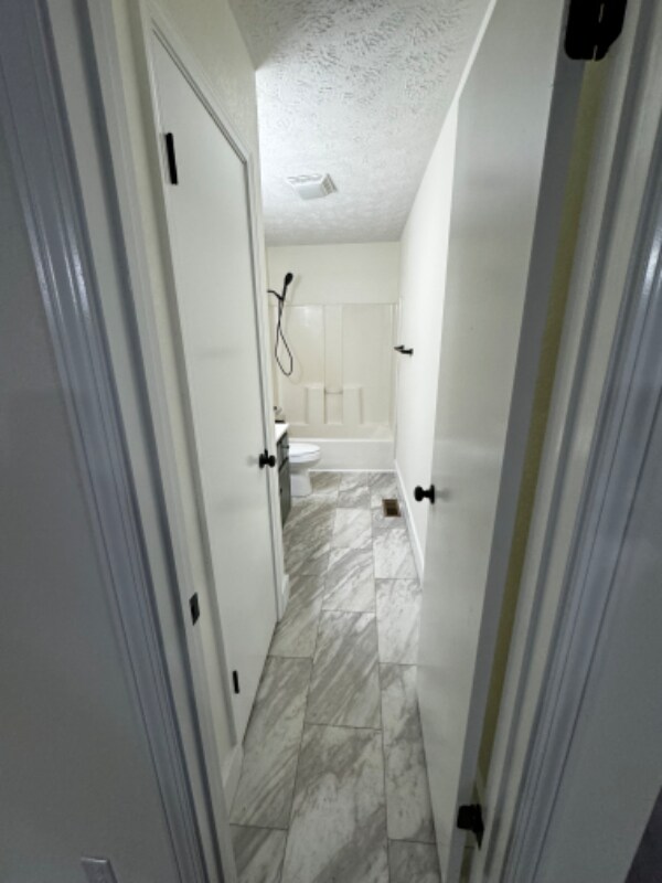 Building Photo - 320 Samantha Cove