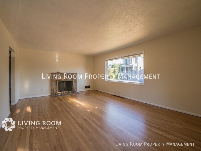 Photo - 1525 NE 19th Ave House