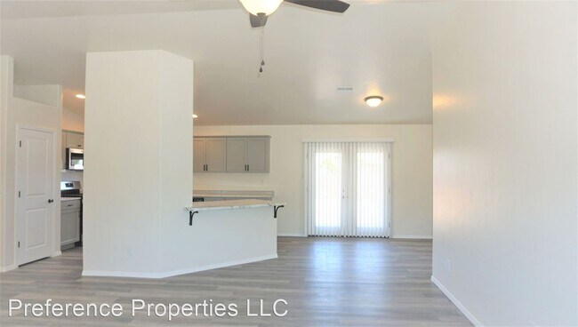 Building Photo - 3 br, 2 bath House - 523 Leonardo Di Vinci