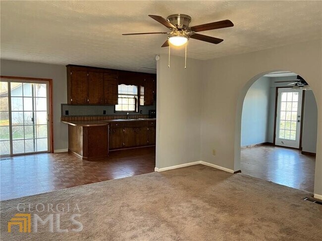 Building Photo - 2509 Mud Creek Rd