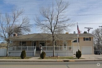 Building Photo - 509 7th St