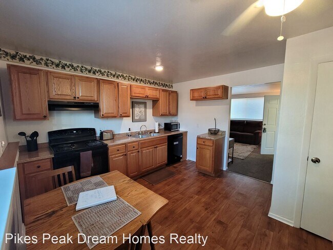 Building Photo - 2 br, 1 bath House - 1203 Darby Street #1