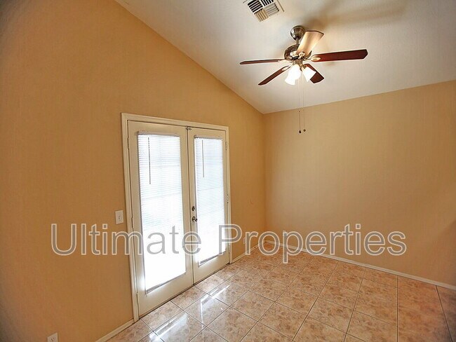 Foto del edificio - 6853 W State Ave