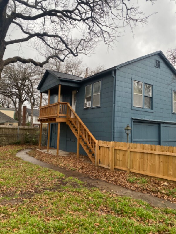 Building Photo - 2308 Aster Ave