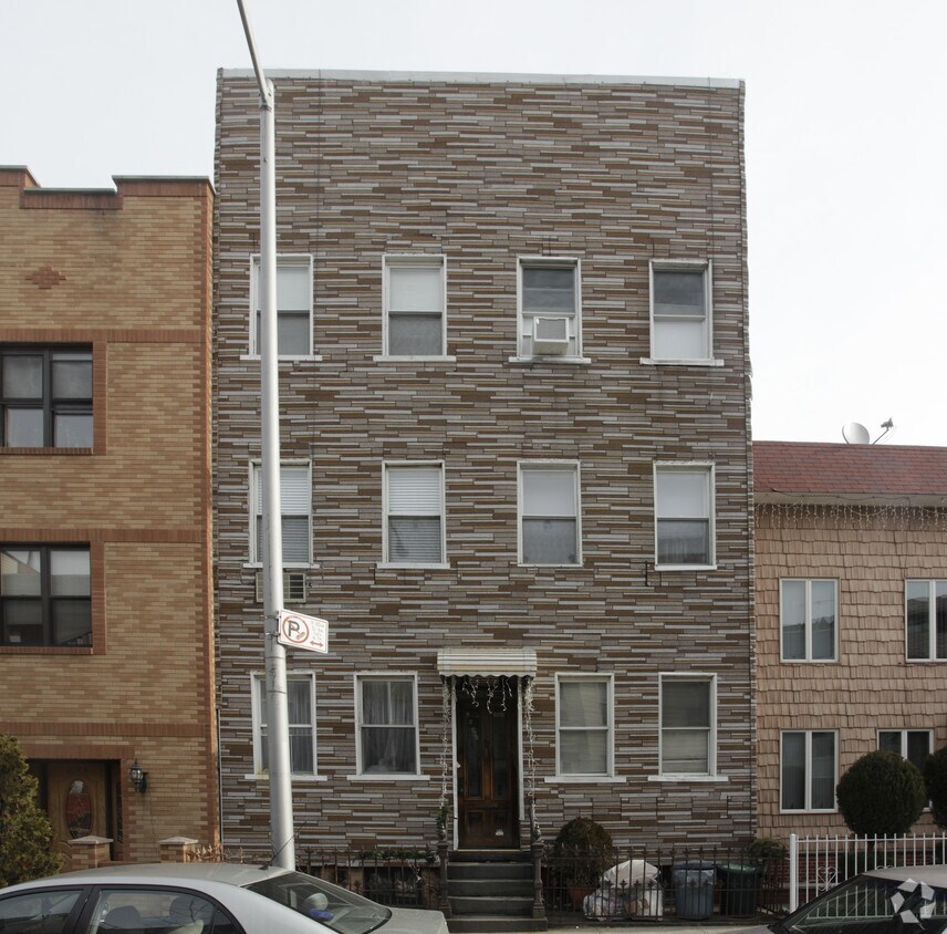 Building Photo - 292 Eckford St