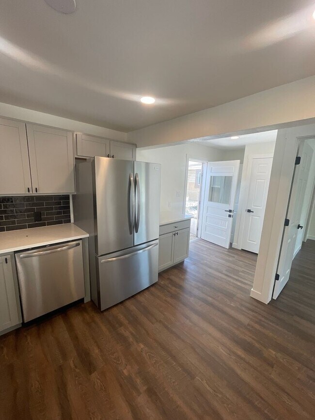 Foto del edificio - Charming 4BR House in Colorado Springs