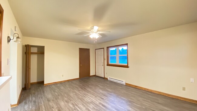 Building Photo - 3058 McDonald Ave