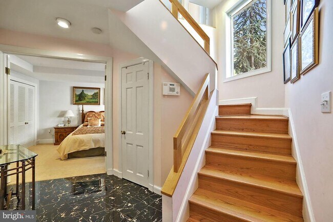 Foto del edificio - 837 New Hampshire Ave NW