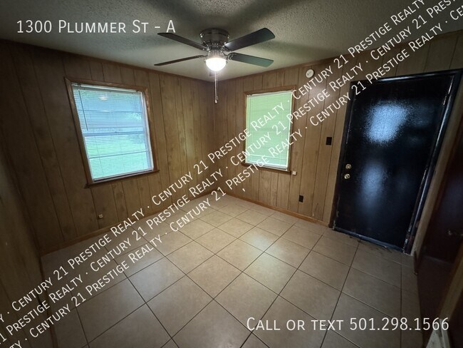 Foto del edificio - 1300 Plummer St