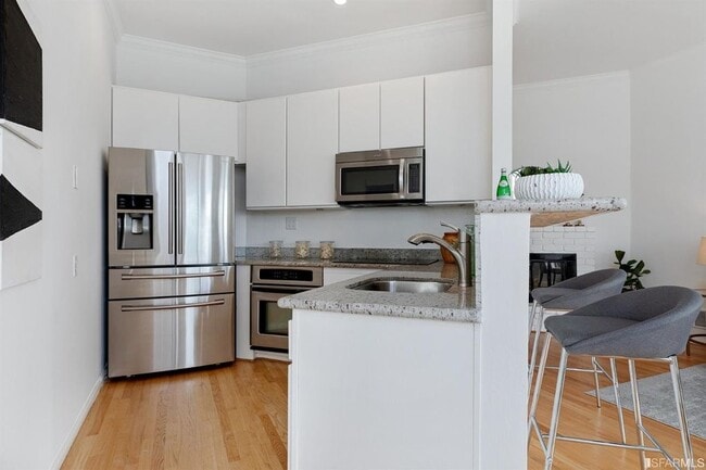 Building Photo - 1089 De Haro St