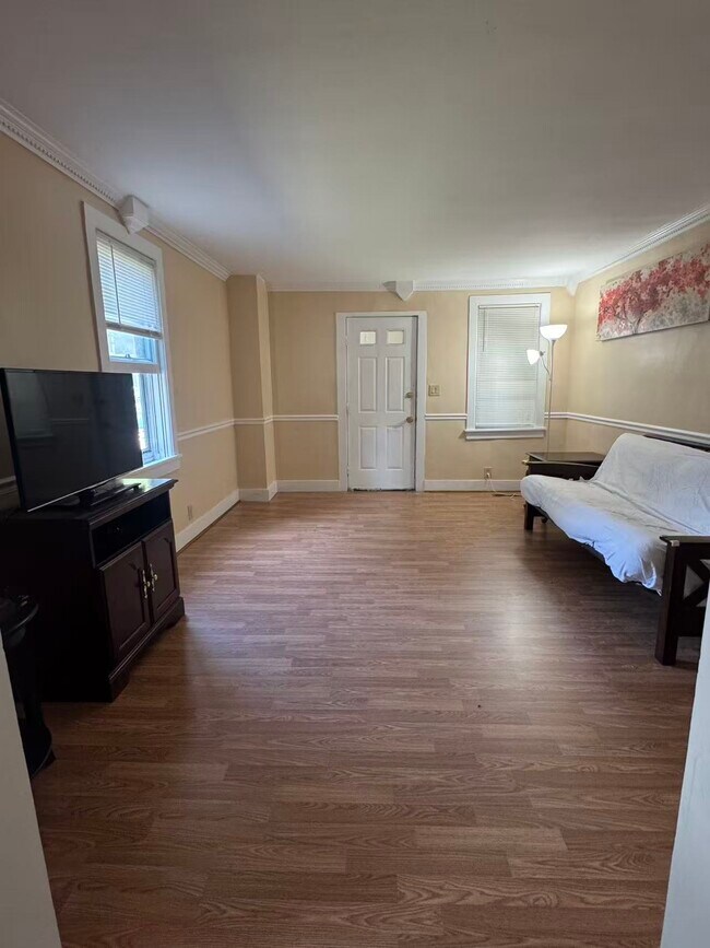 sala de estar - 316 S Plain St