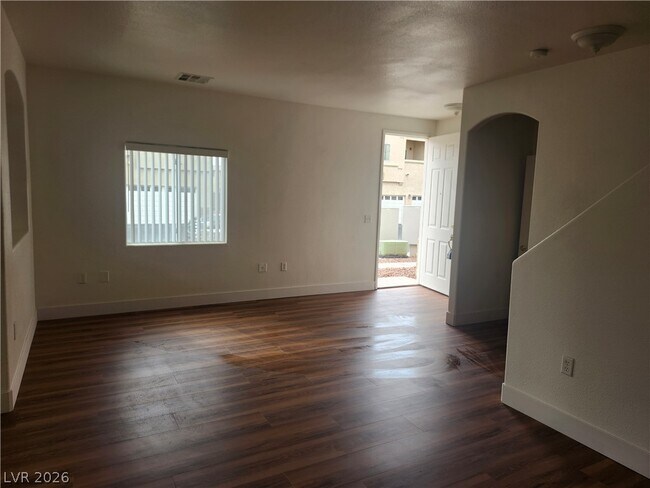 Foto del edificio - 6312 Rolling Rose St