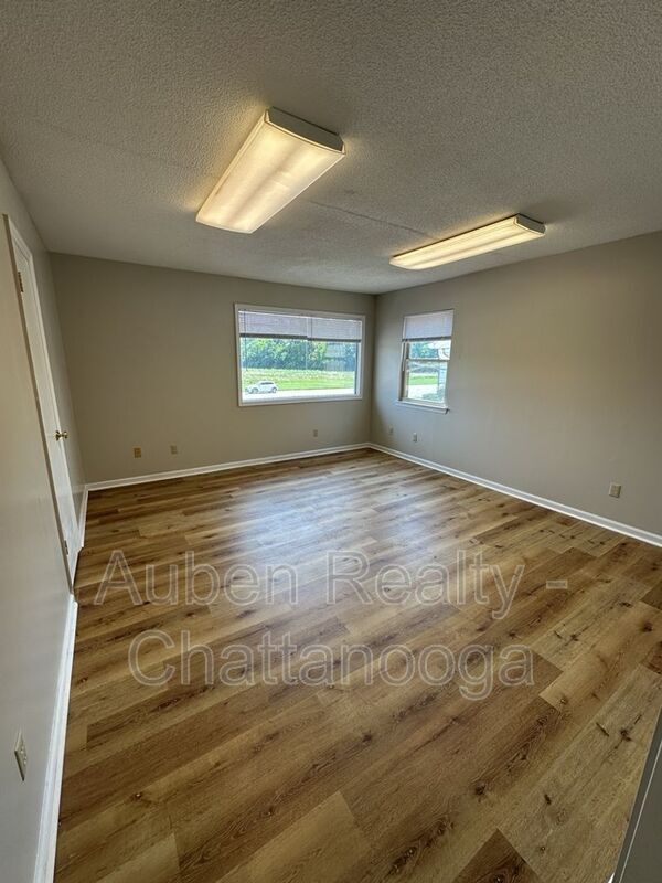 Foto del edificio - 6741 Ringgold Rd
