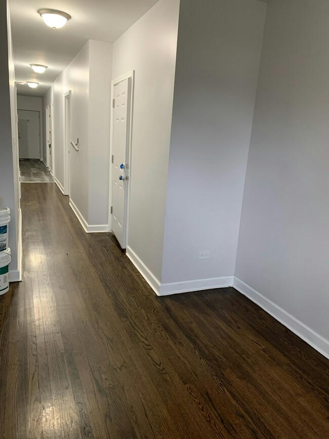 Foto del edificio - 6503 S Hermitage Ave