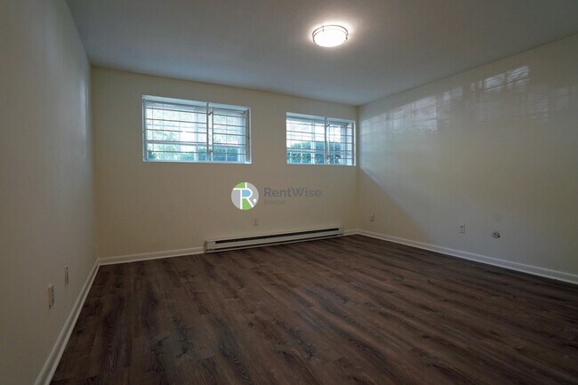 Photo - 11 Embassy Rd Apartment