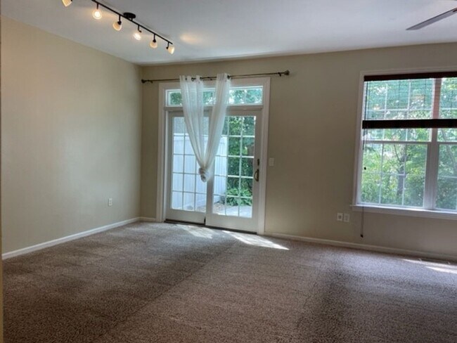 Foto del edificio - 2269 Ionoff Rd