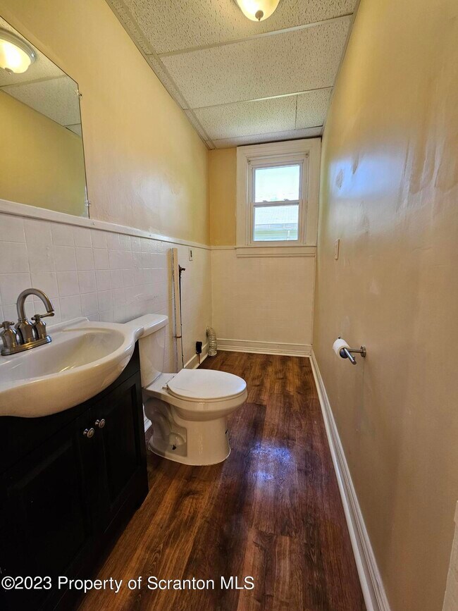 Foto del edificio - 543 N Sumner Ave