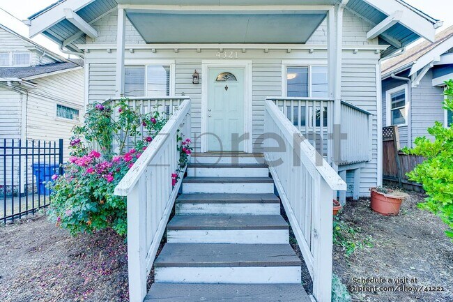 Foto del edificio - 4321 5th Ave NE