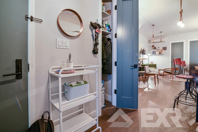Foto del edificio - 498 Clinton Ave