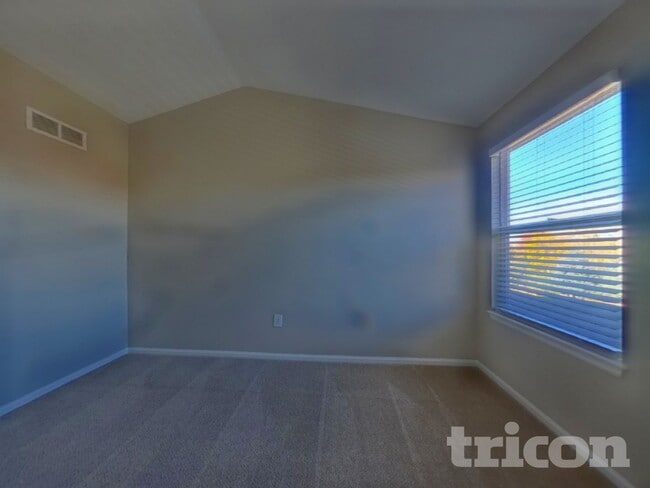 Building Photo - 6765 Lionshead Pkwy