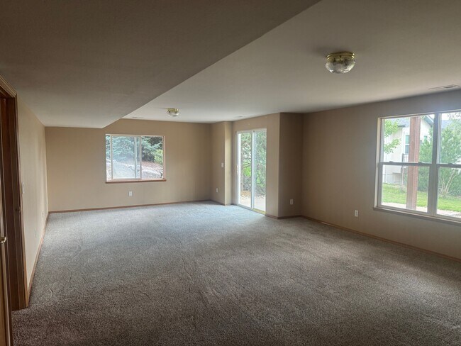 Foto del edificio - 5514 Saxon Ln