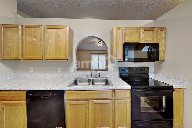 Foto del edificio - 7358 Grey Fox Ln