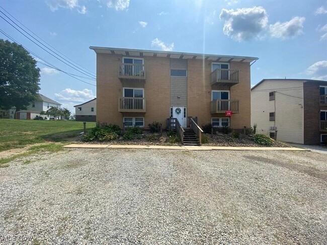 Building Photo - 101 Wildwood Dr