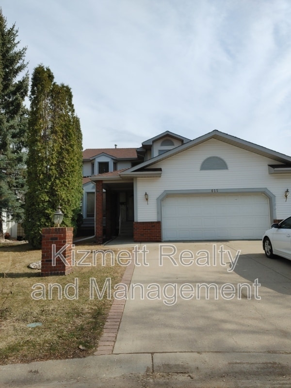 Building Photo - 615 Forest Ln NW