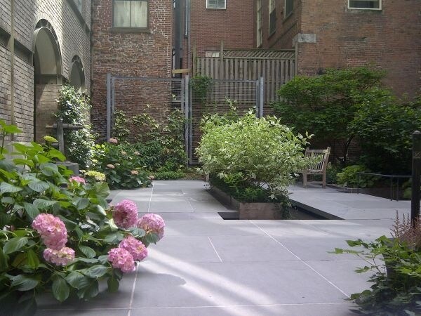 Building Photo - 138 Beekman St