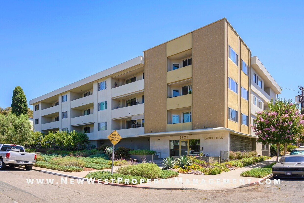 Foto principal - Renovated Banker's Hill 2 Bedroom at Laure...