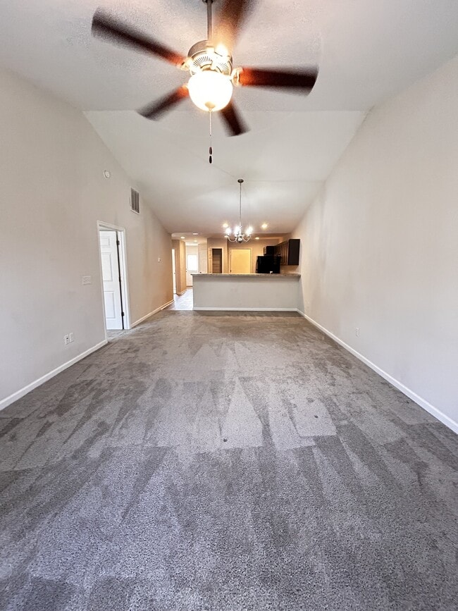 Building Photo - 12 Jackmia Way