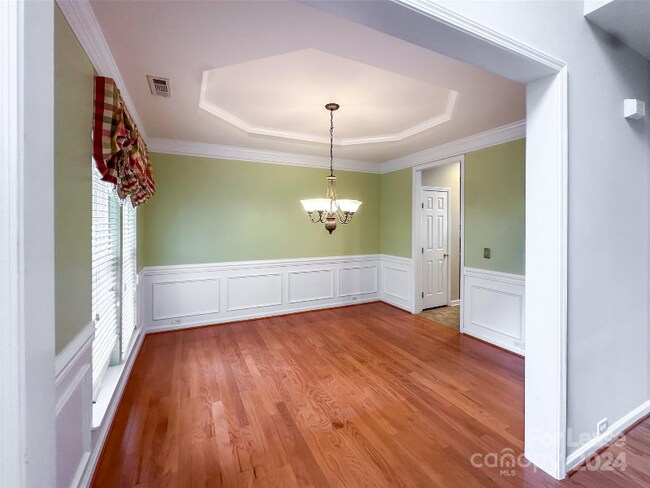 Building Photo - 8806 Cool Meadow Dr